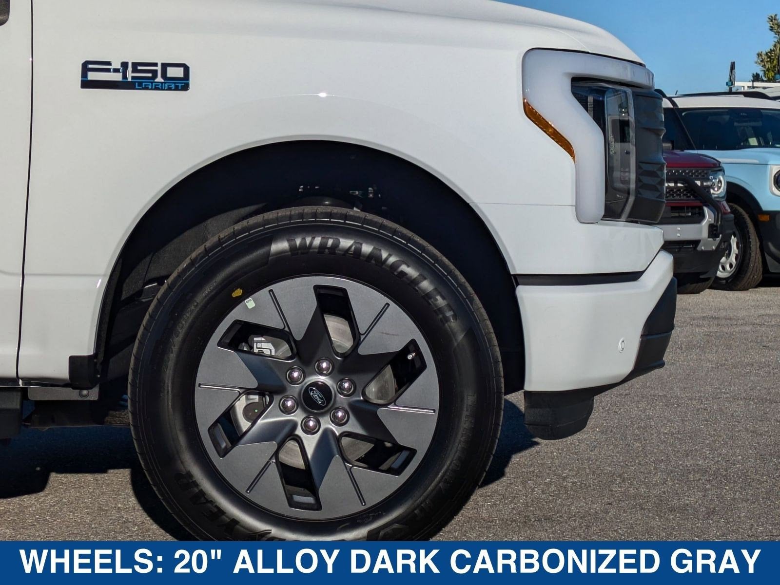 2025 Ford F-150 Lightning Lariat