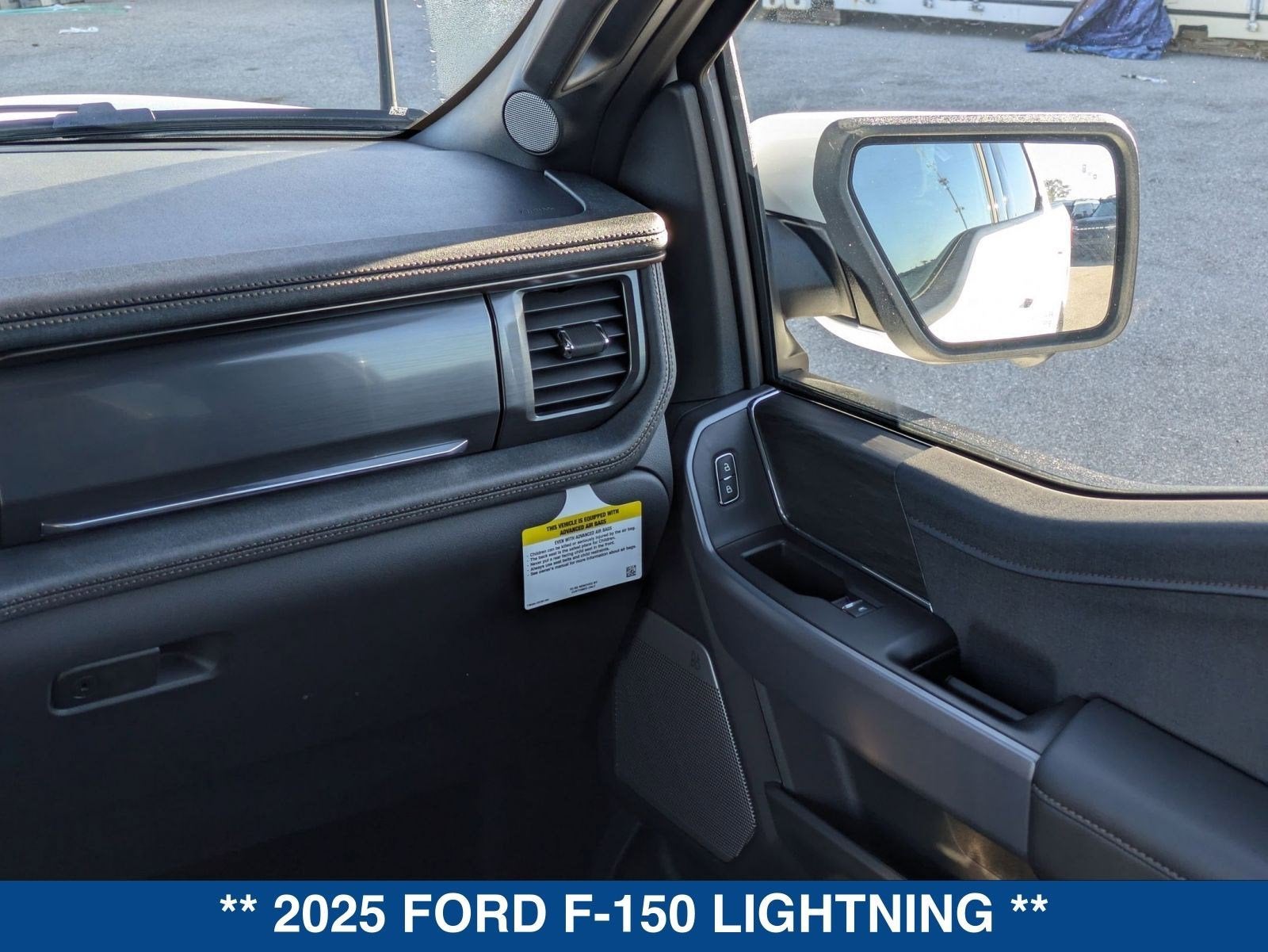 2025 Ford F-150 Lightning Lariat