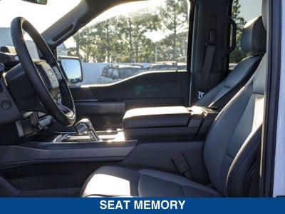 2025 Ford F-150 Lightning Lariat