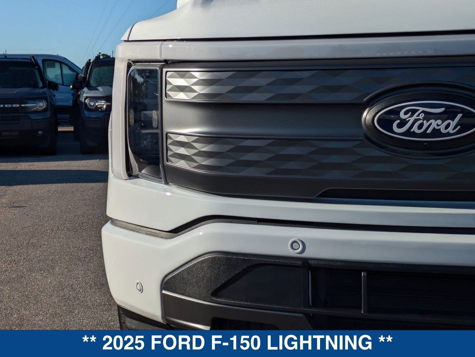 2025 Ford F-150 Lightning Lariat