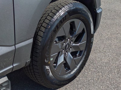 2025 Ford F-150 Lightning Lariat