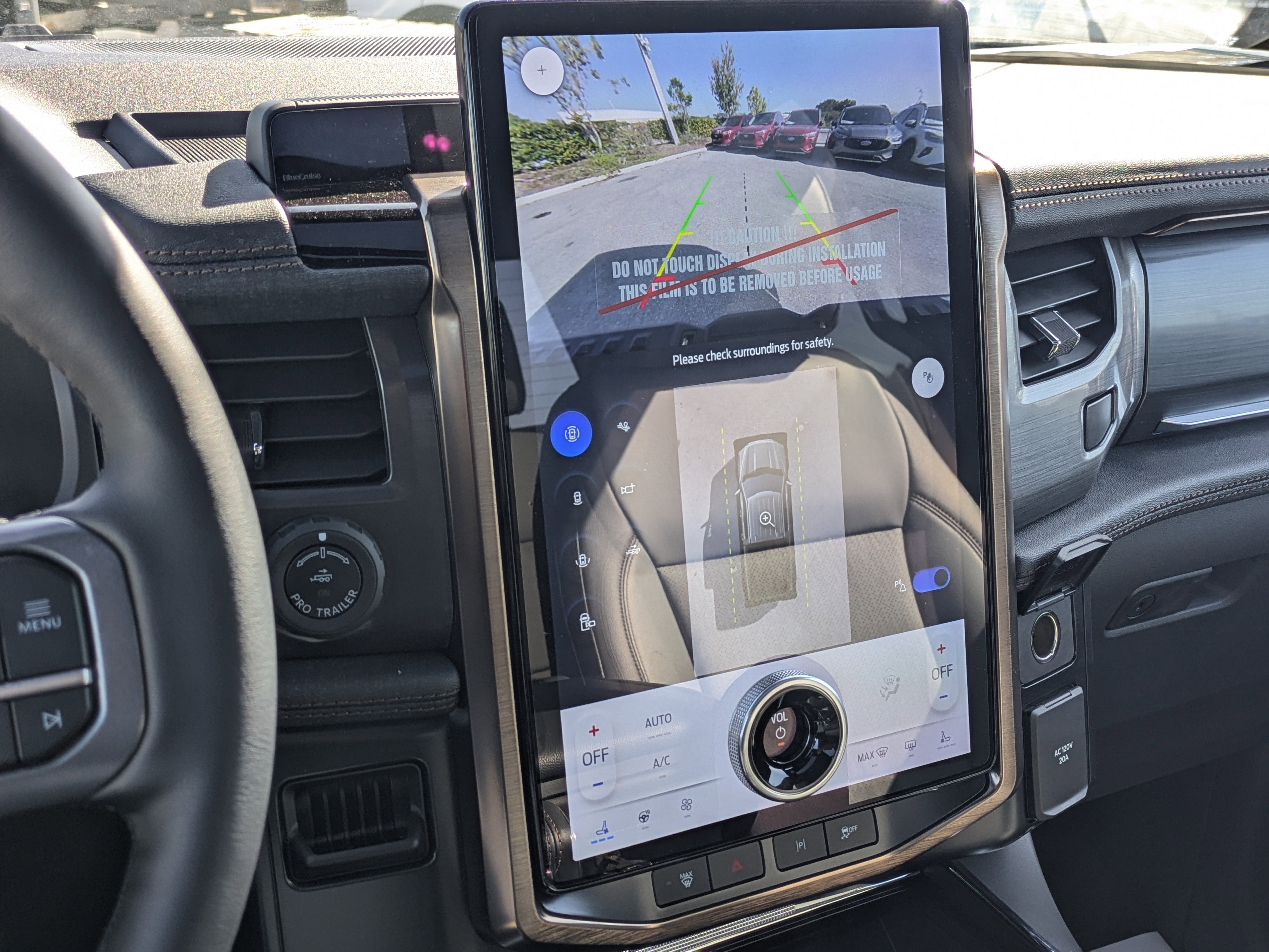 2025 Ford F-150 Lightning Lariat