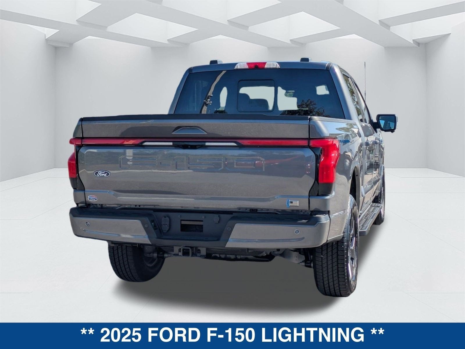 2025 Ford F-150 Lightning Lariat
