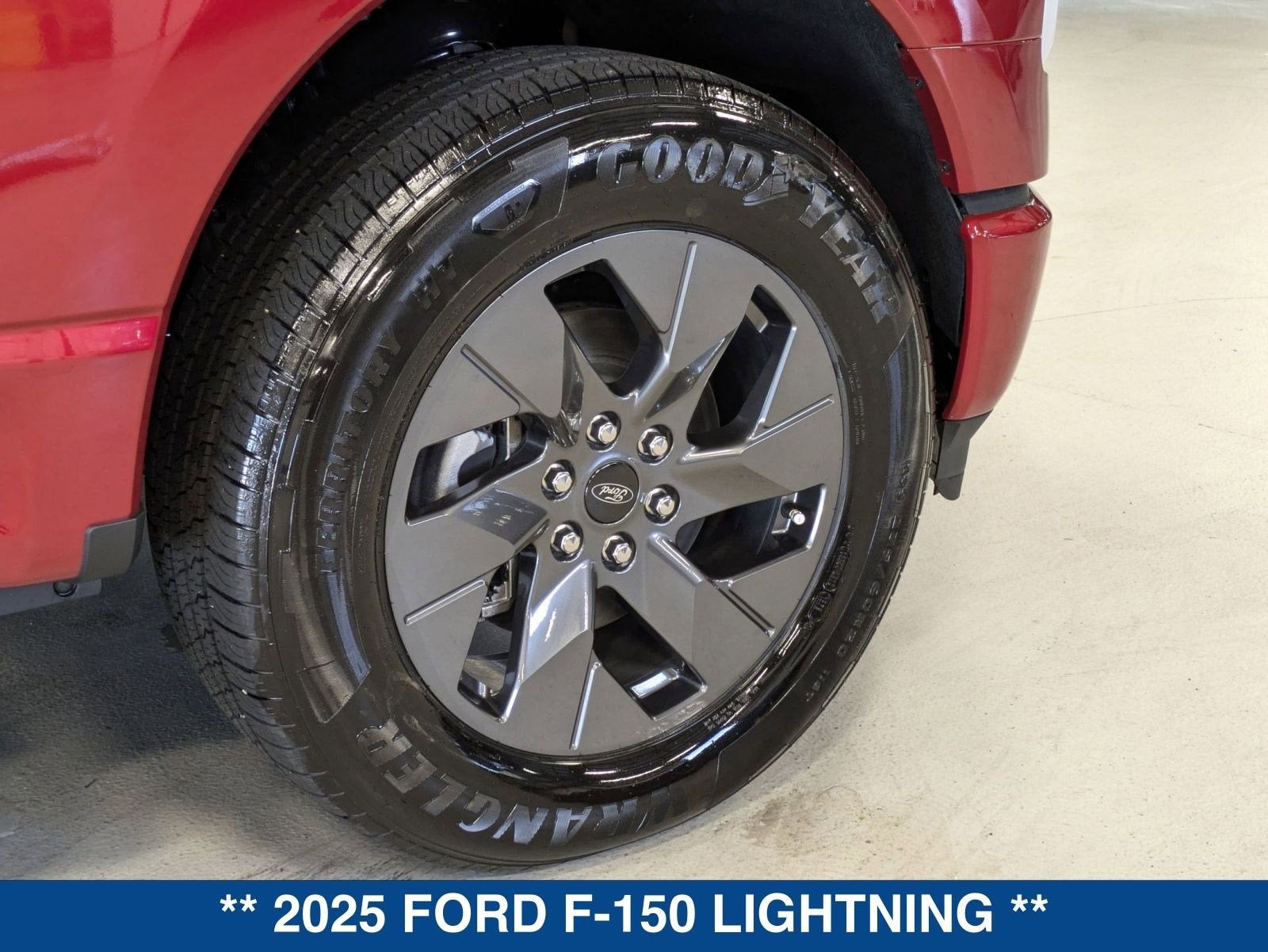 2025 Ford F-150 Lightning Lariat