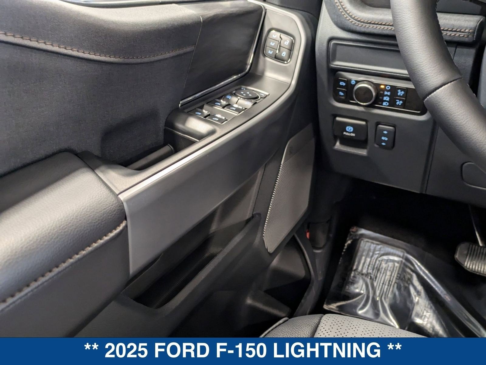 2025 Ford F-150 Lightning Lariat