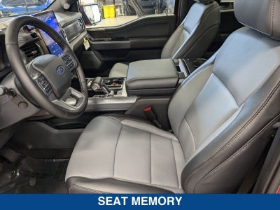 2025 Ford F-150 Lightning Lariat