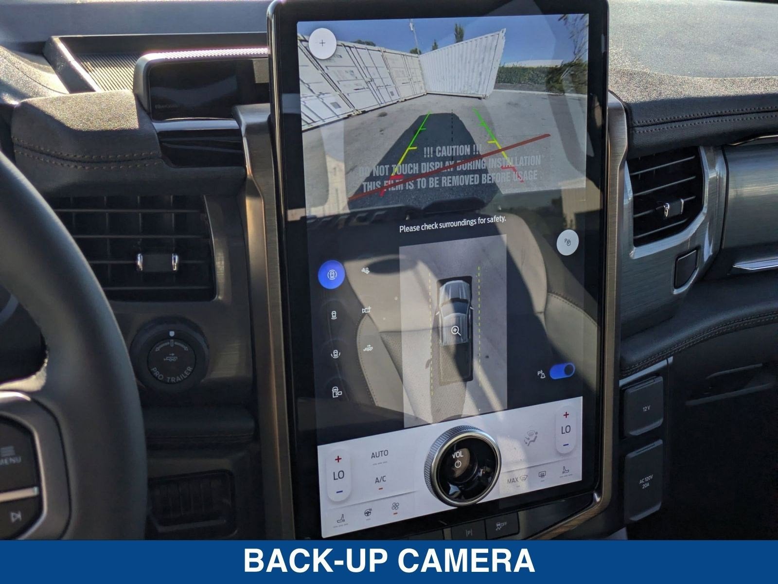 2025 Ford F-150 Lightning Lariat