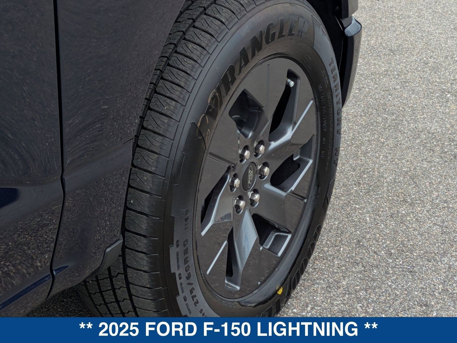 2025 Ford F-150 Lightning Lariat