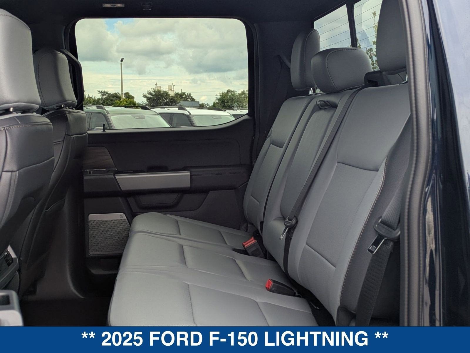 2025 Ford F-150 Lightning Lariat