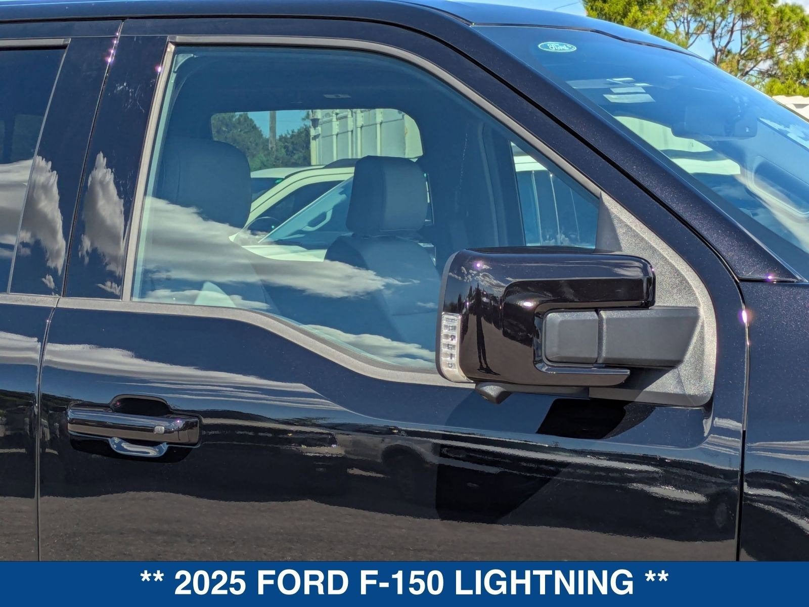 2025 Ford F-150 Lightning Lariat