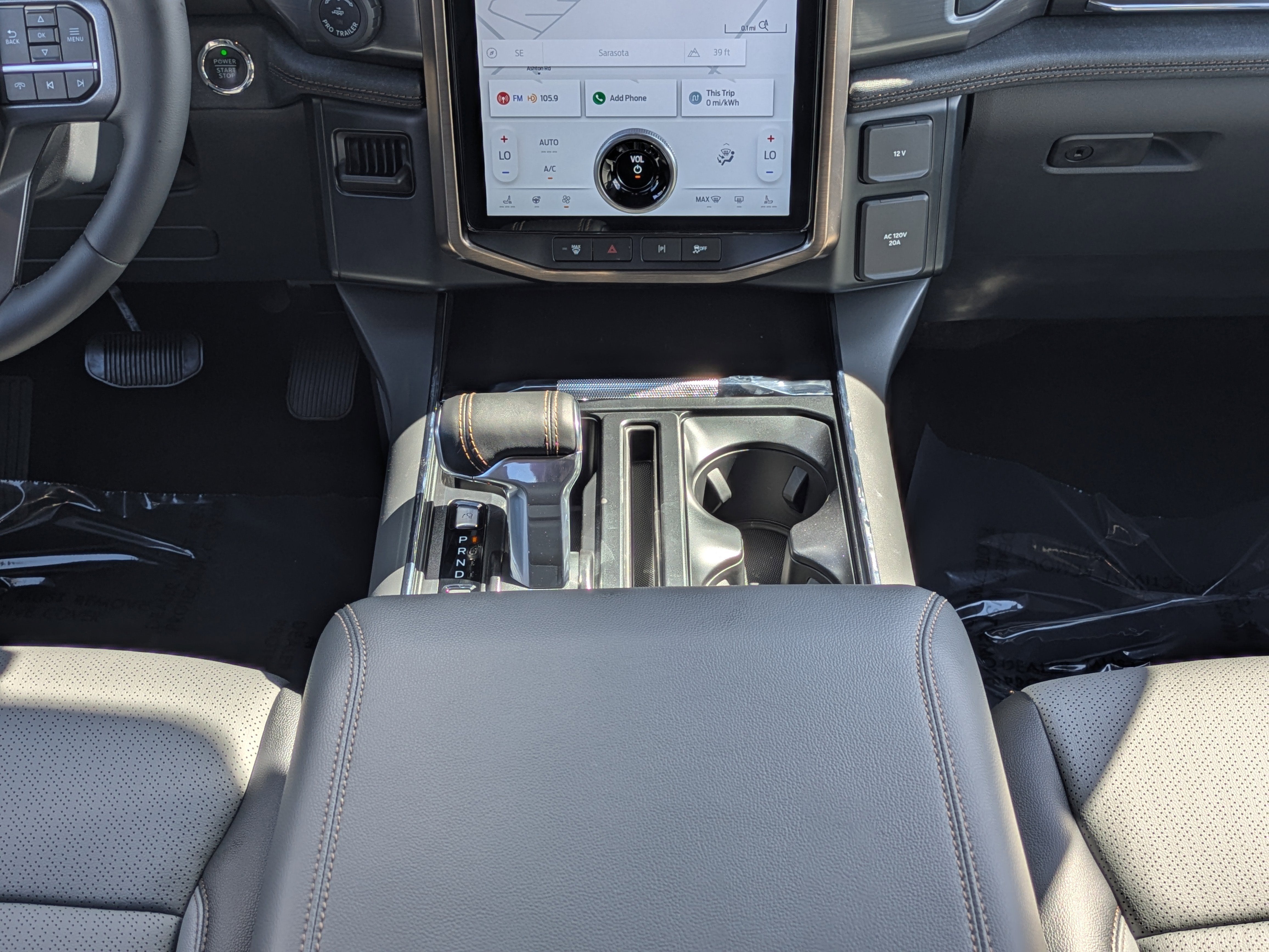 2025 Ford F-150 Lightning Lariat