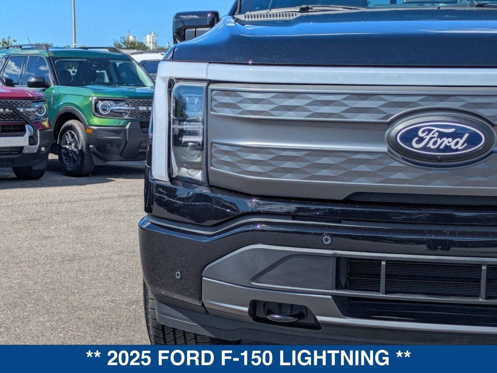 2025 Ford F-150 Lightning Lariat