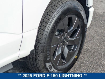 2025 Ford F-150 Lightning Lariat
