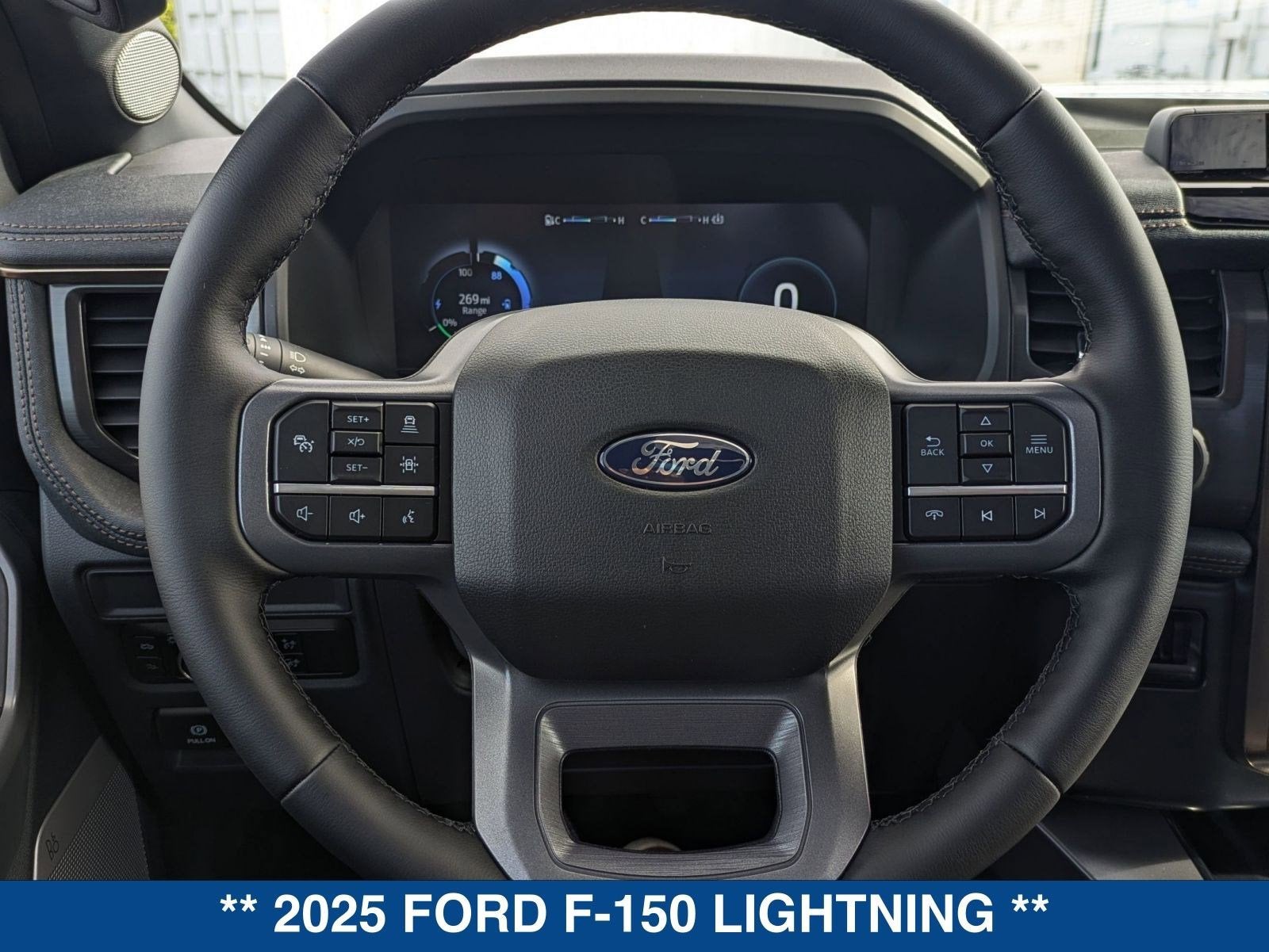 2025 Ford F-150 Lightning Lariat