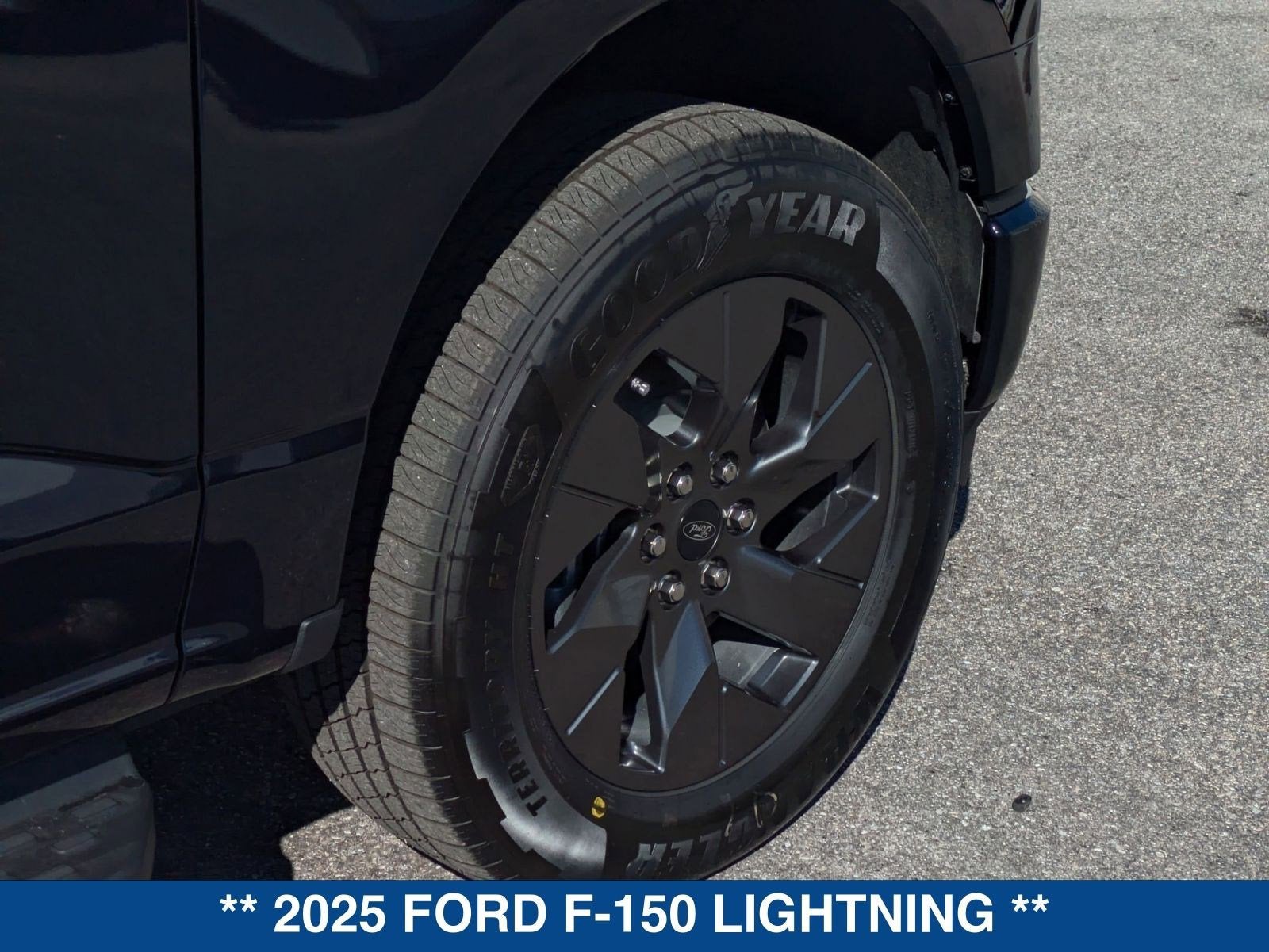 2025 Ford F-150 Lightning Lariat