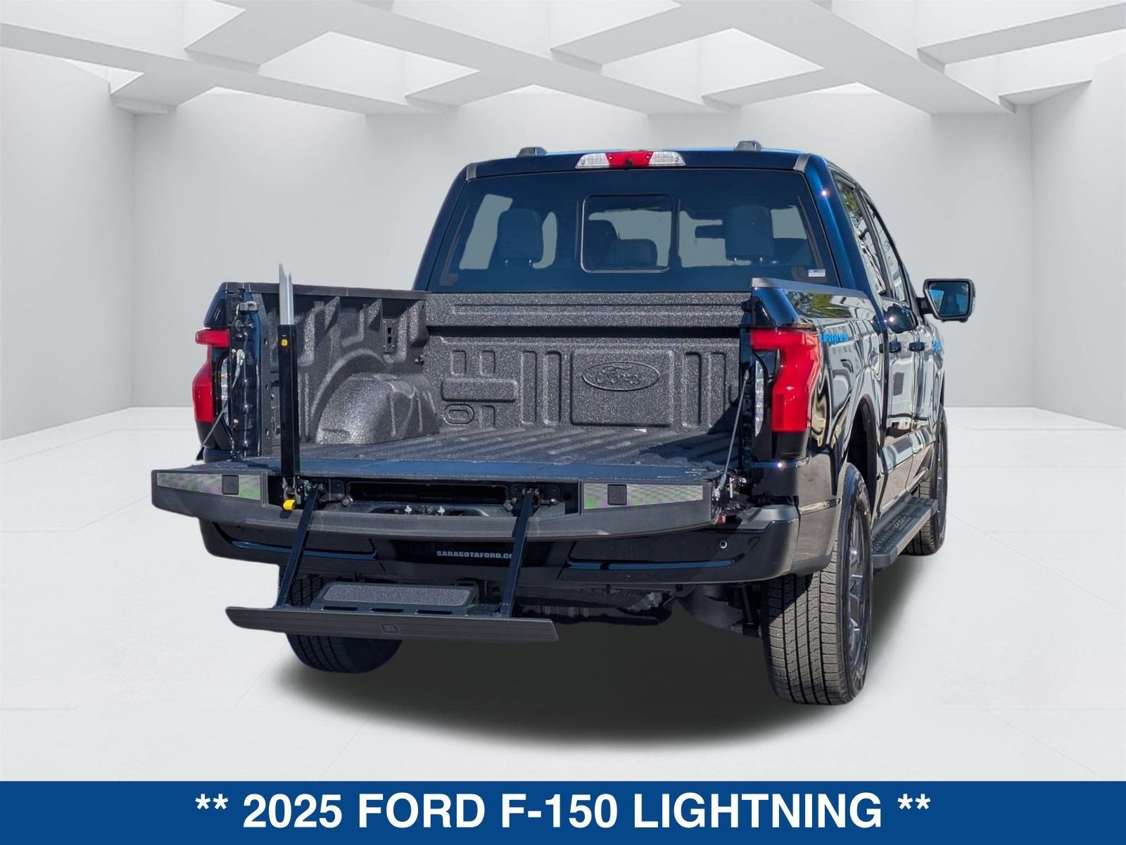 2025 Ford F-150 Lightning Lariat