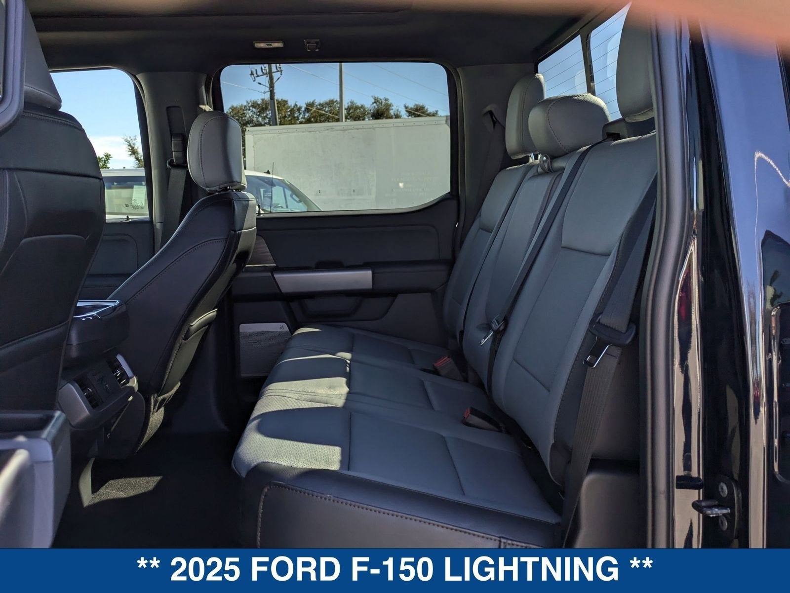 2025 Ford F-150 Lightning Lariat
