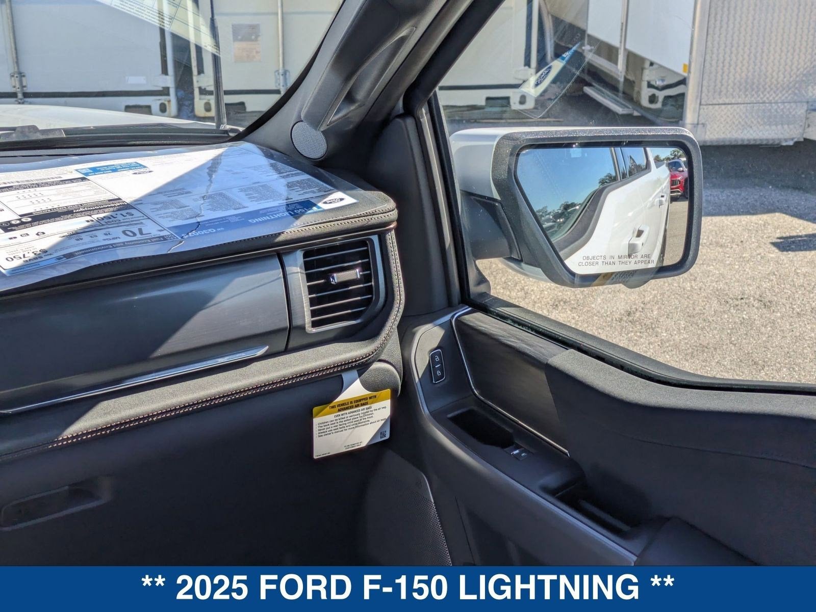 2025 Ford F-150 Lightning Lariat