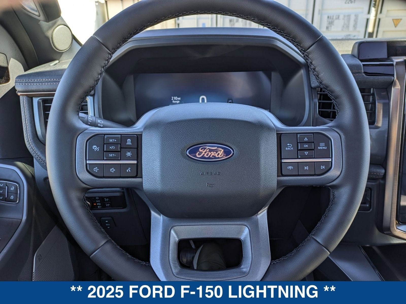 2025 Ford F-150 Lightning Lariat