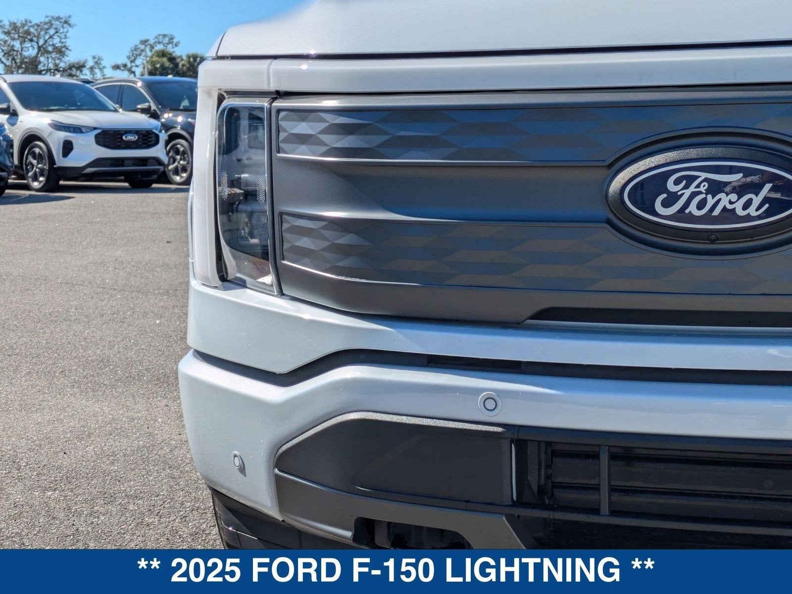 2025 Ford F-150 Lightning Lariat