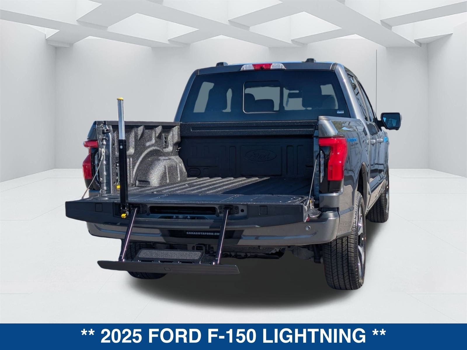 2025 Ford F-150 Lightning Platinum