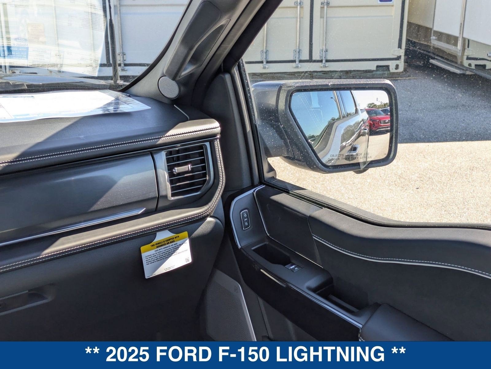 2025 Ford F-150 Lightning Platinum