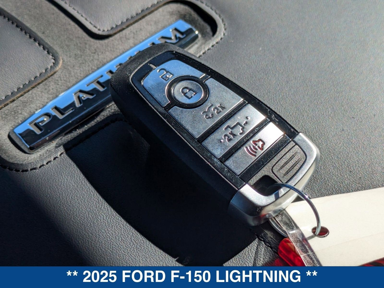 2025 Ford F-150 Lightning Platinum