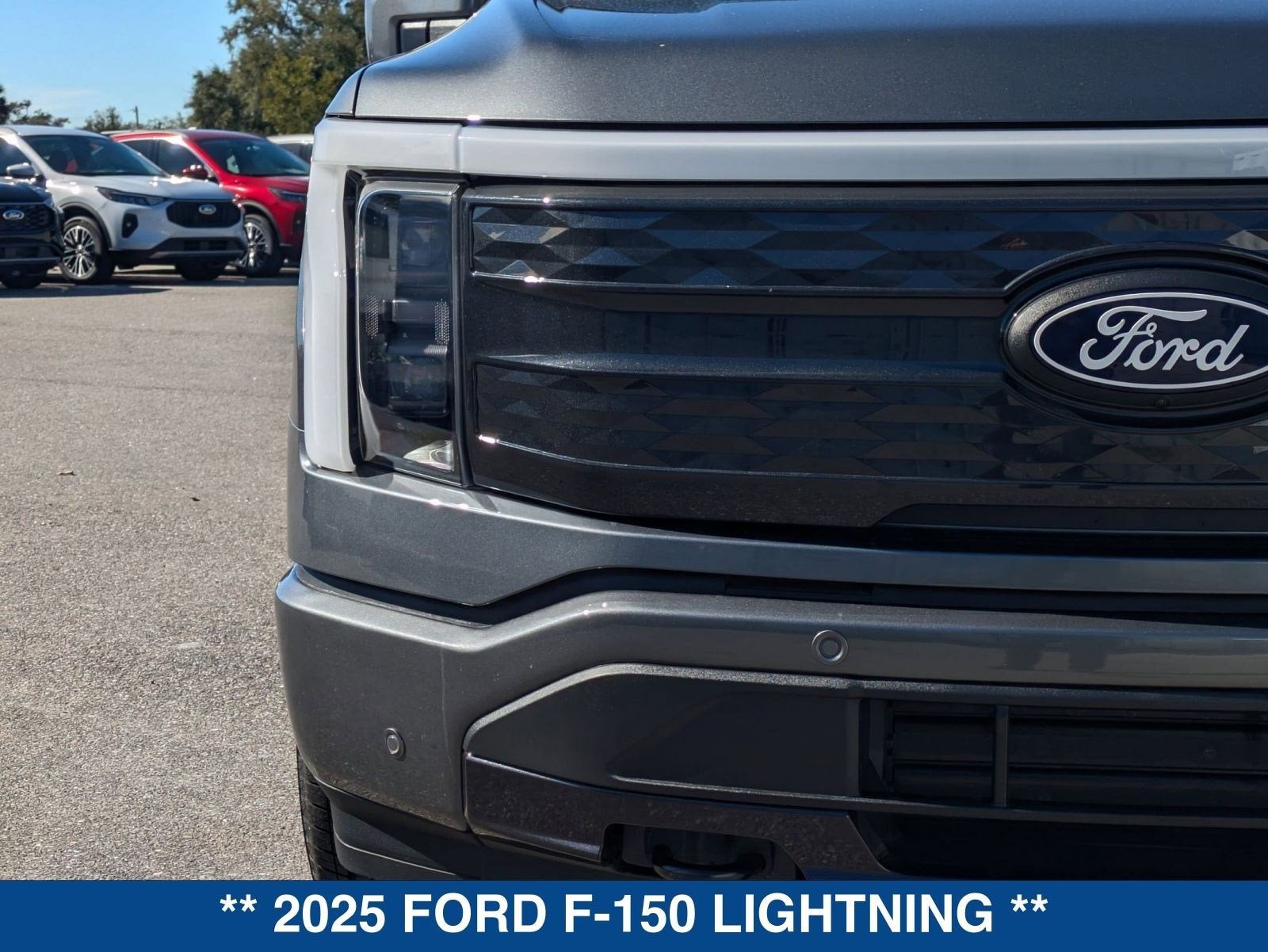 2025 Ford F-150 Lightning Platinum