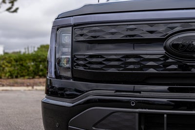 2025 Ford F-150 Lightning Platinum