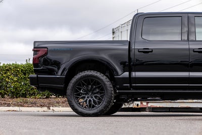 2025 Ford F-150 Lightning Platinum