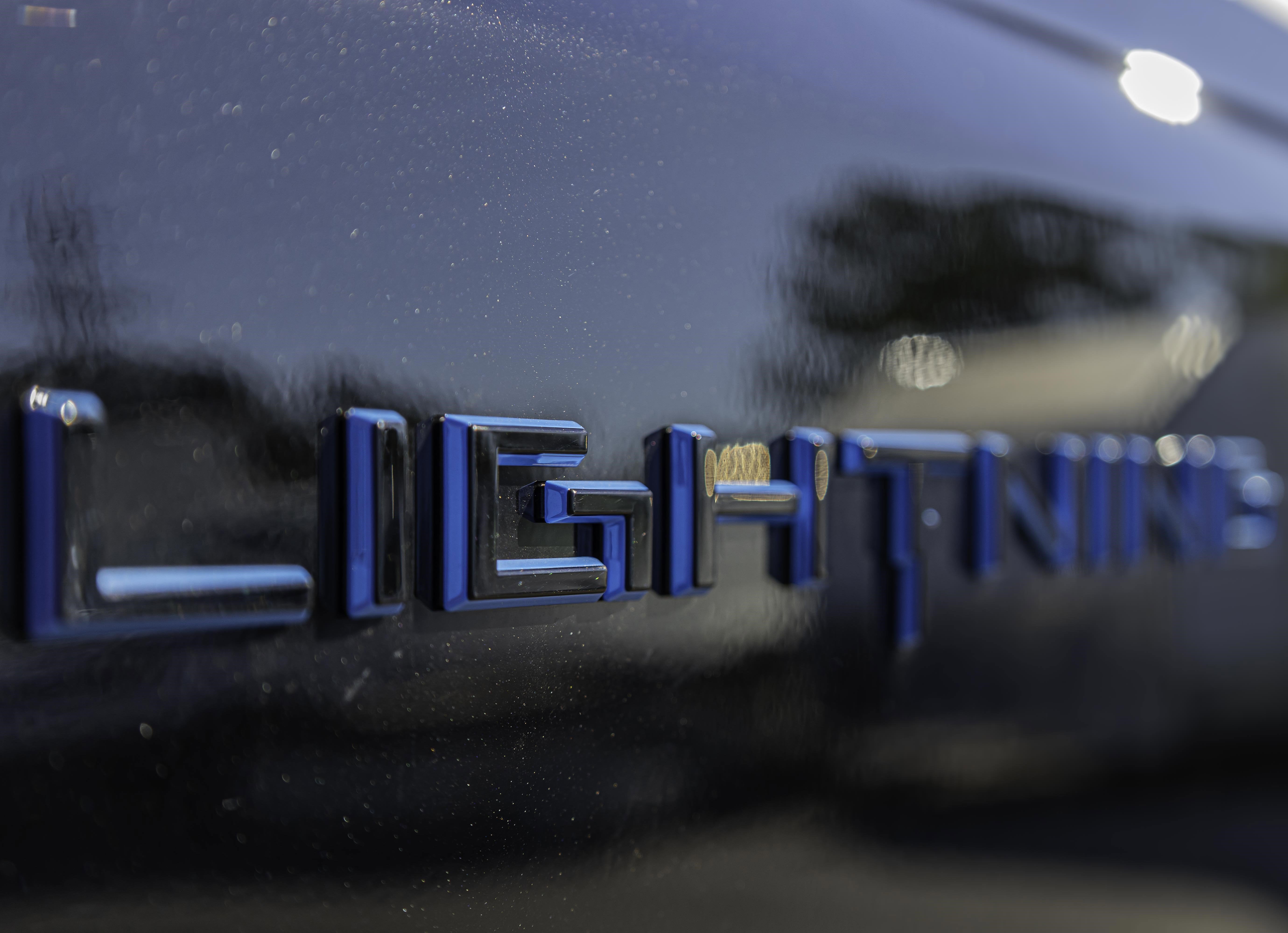 2025 Ford F-150 Lightning Platinum