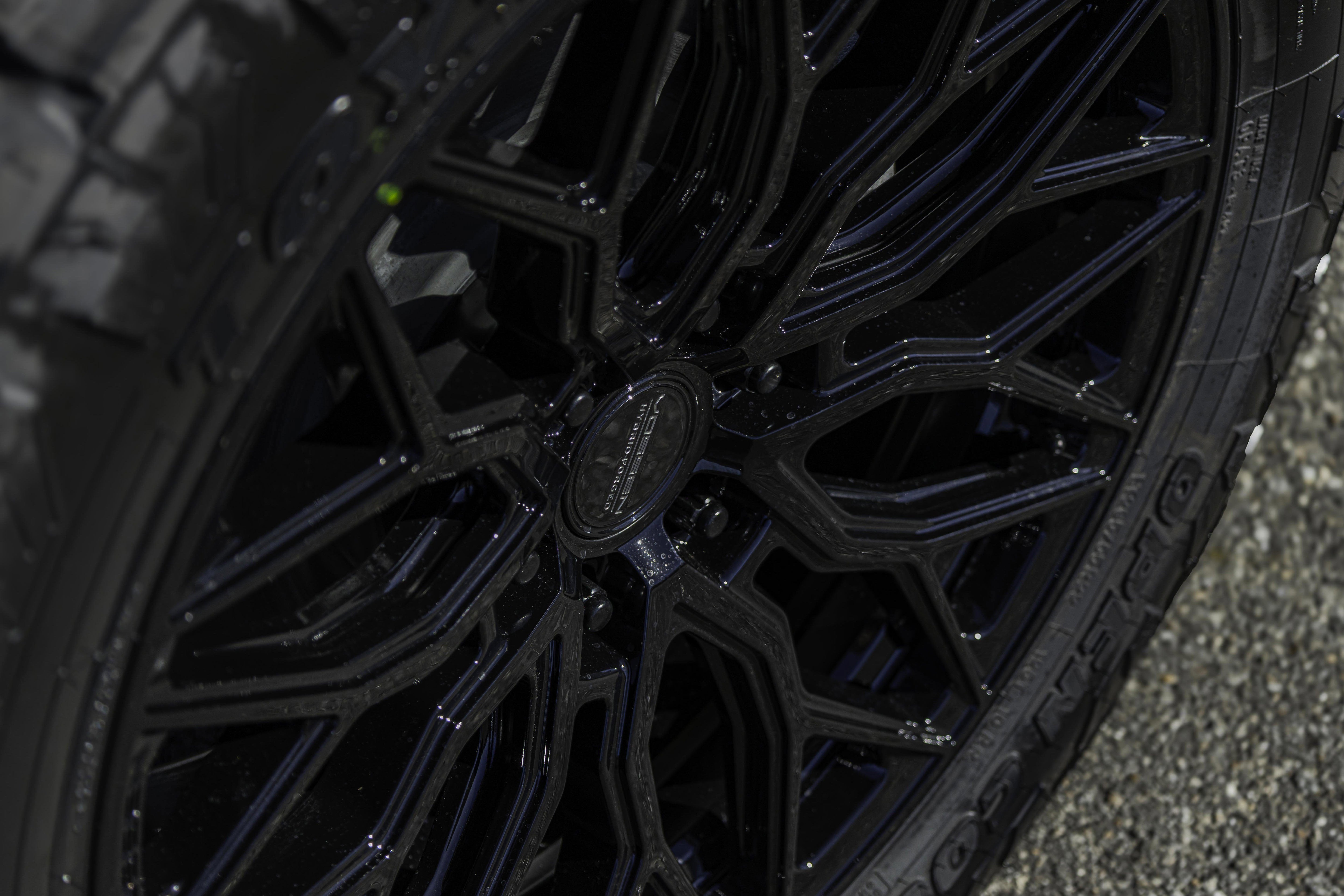 2025 Ford F-150 Lightning Platinum