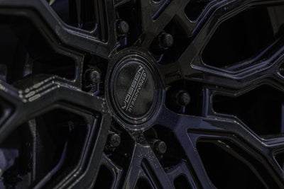 2025 Ford F-150 Lightning Platinum