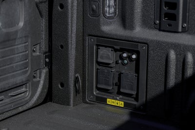 2025 Ford F-150 Lightning Platinum