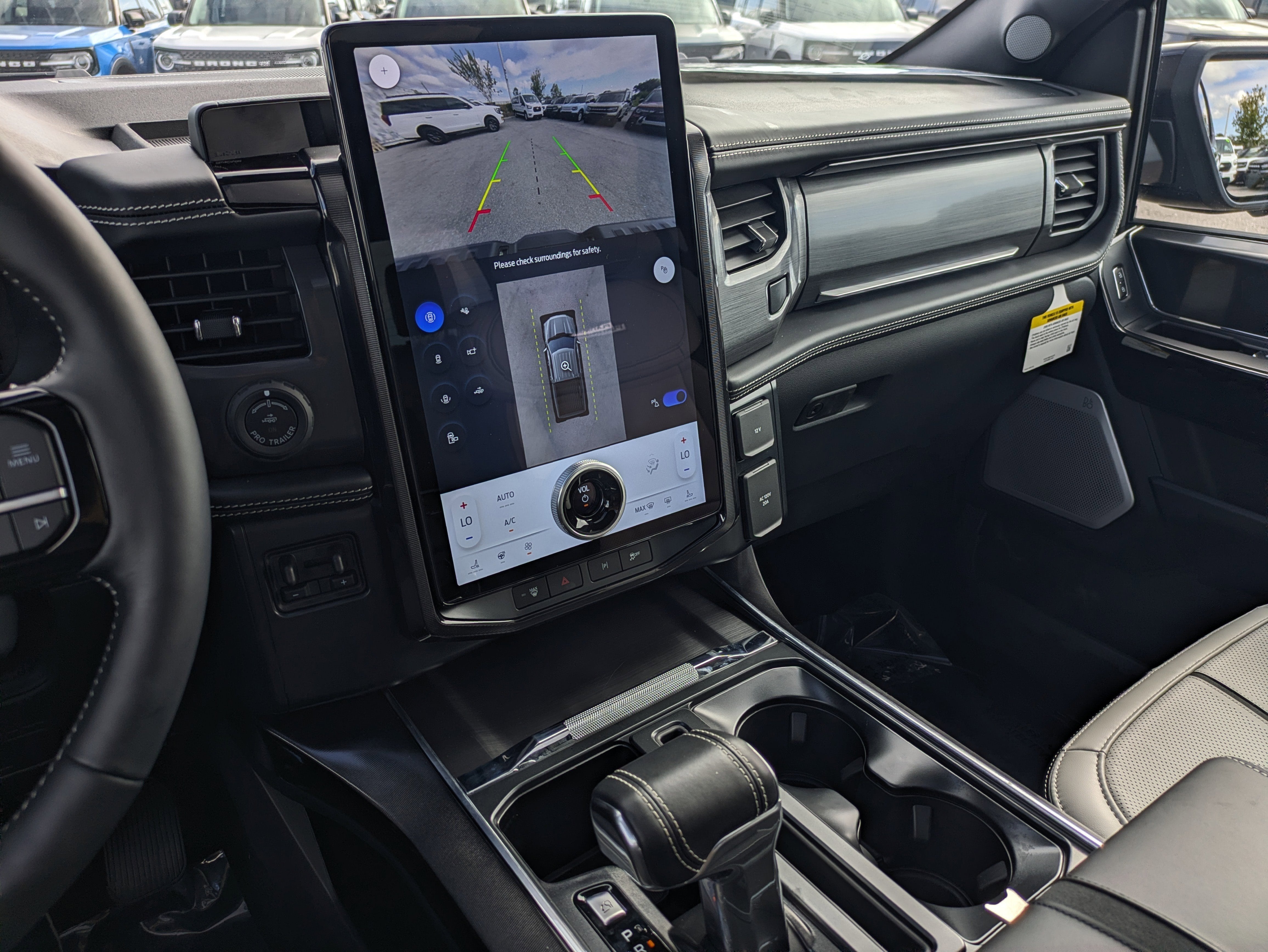 2025 Ford F-150 Lightning Platinum