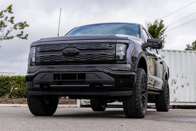 2025 Ford F-150 Lightning Platinum