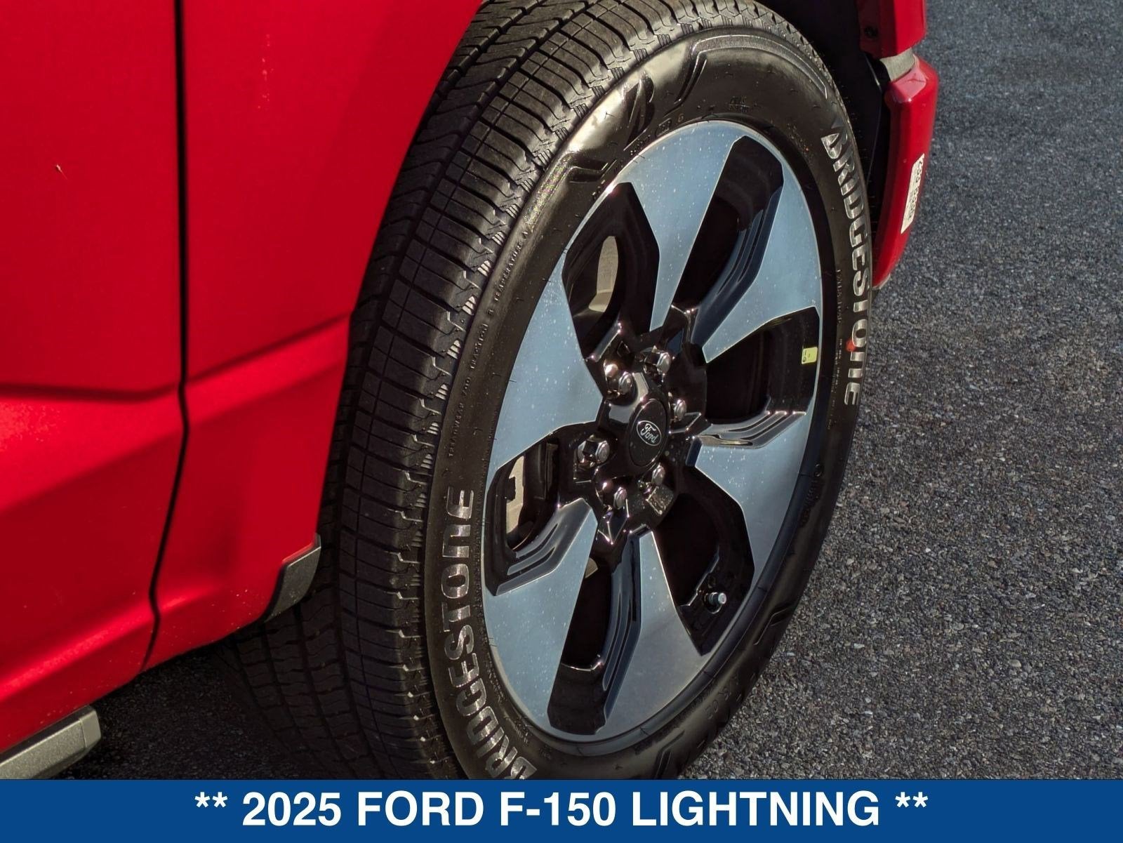 2025 Ford F-150 Lightning Platinum