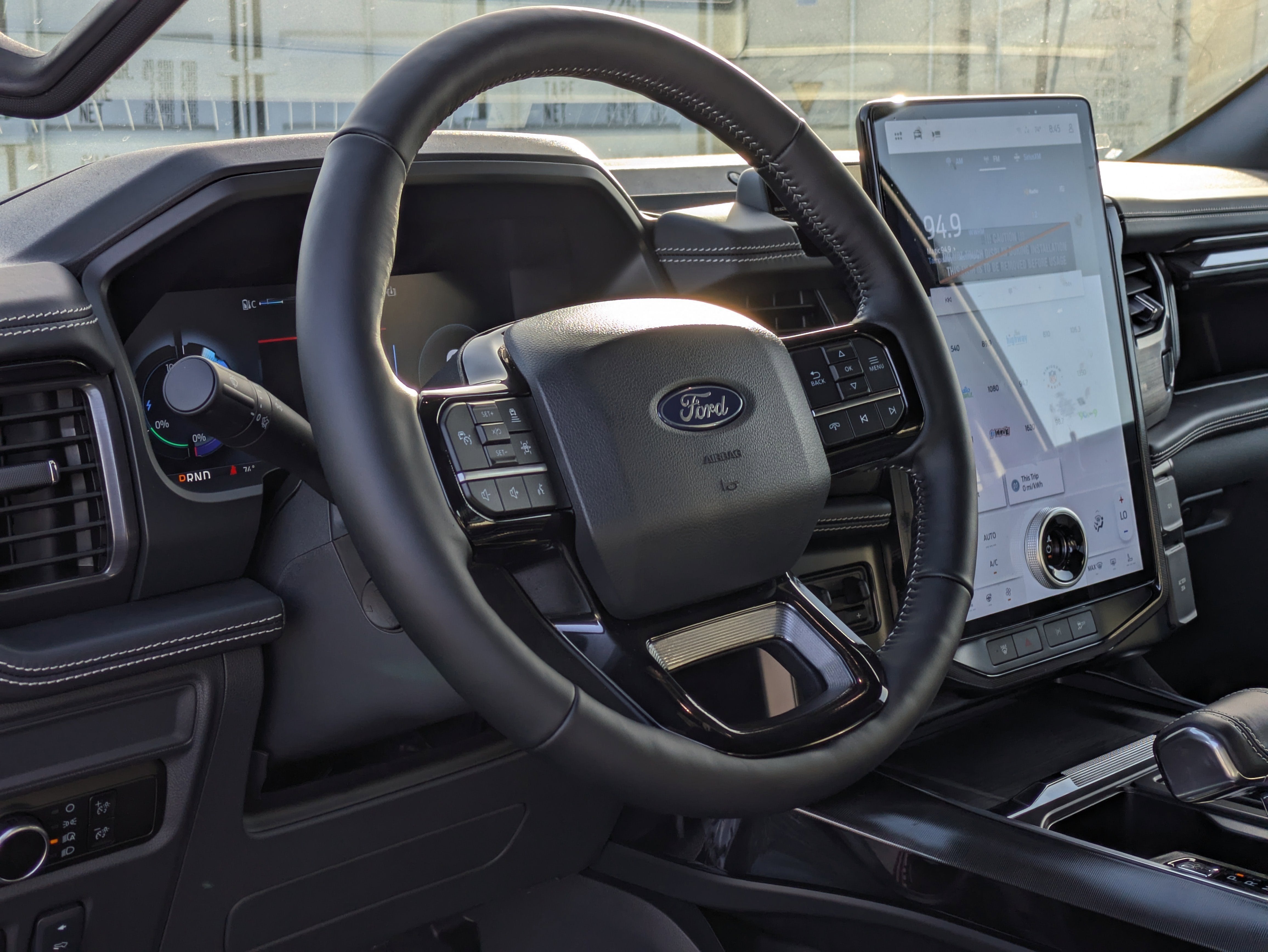 2025 Ford F-150 Lightning Platinum