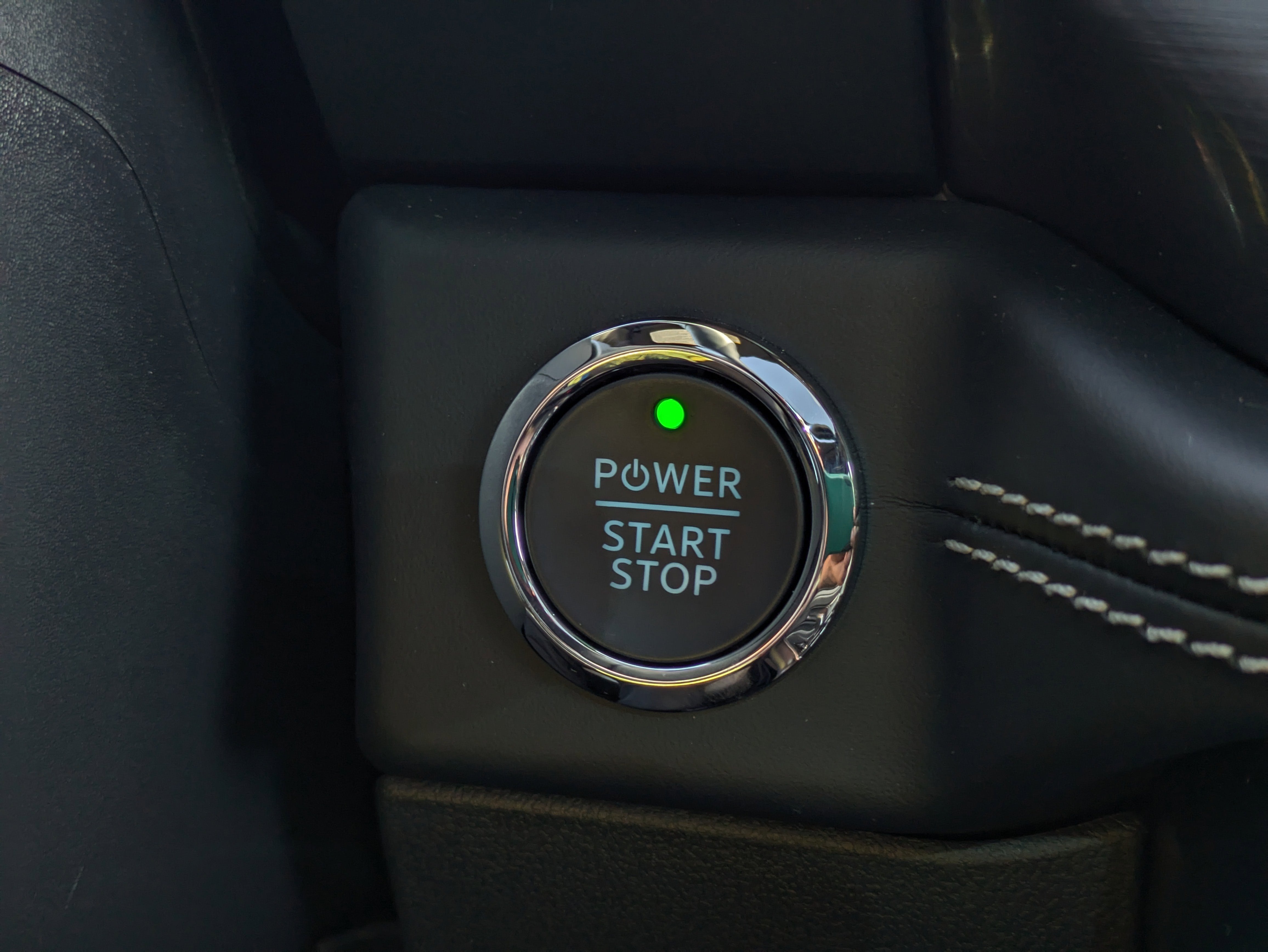 2025 Ford F-150 Lightning Platinum