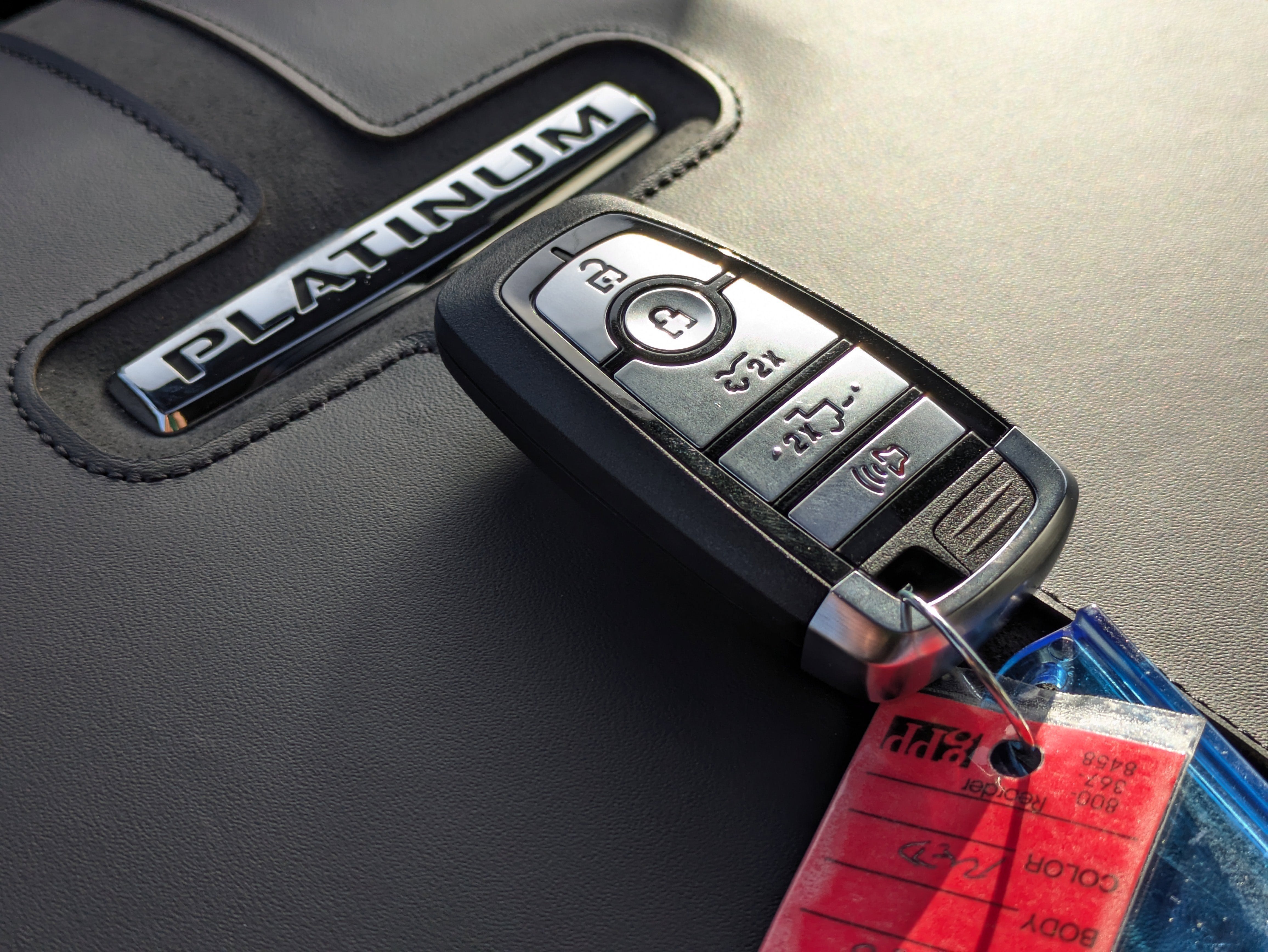 2025 Ford F-150 Lightning Platinum