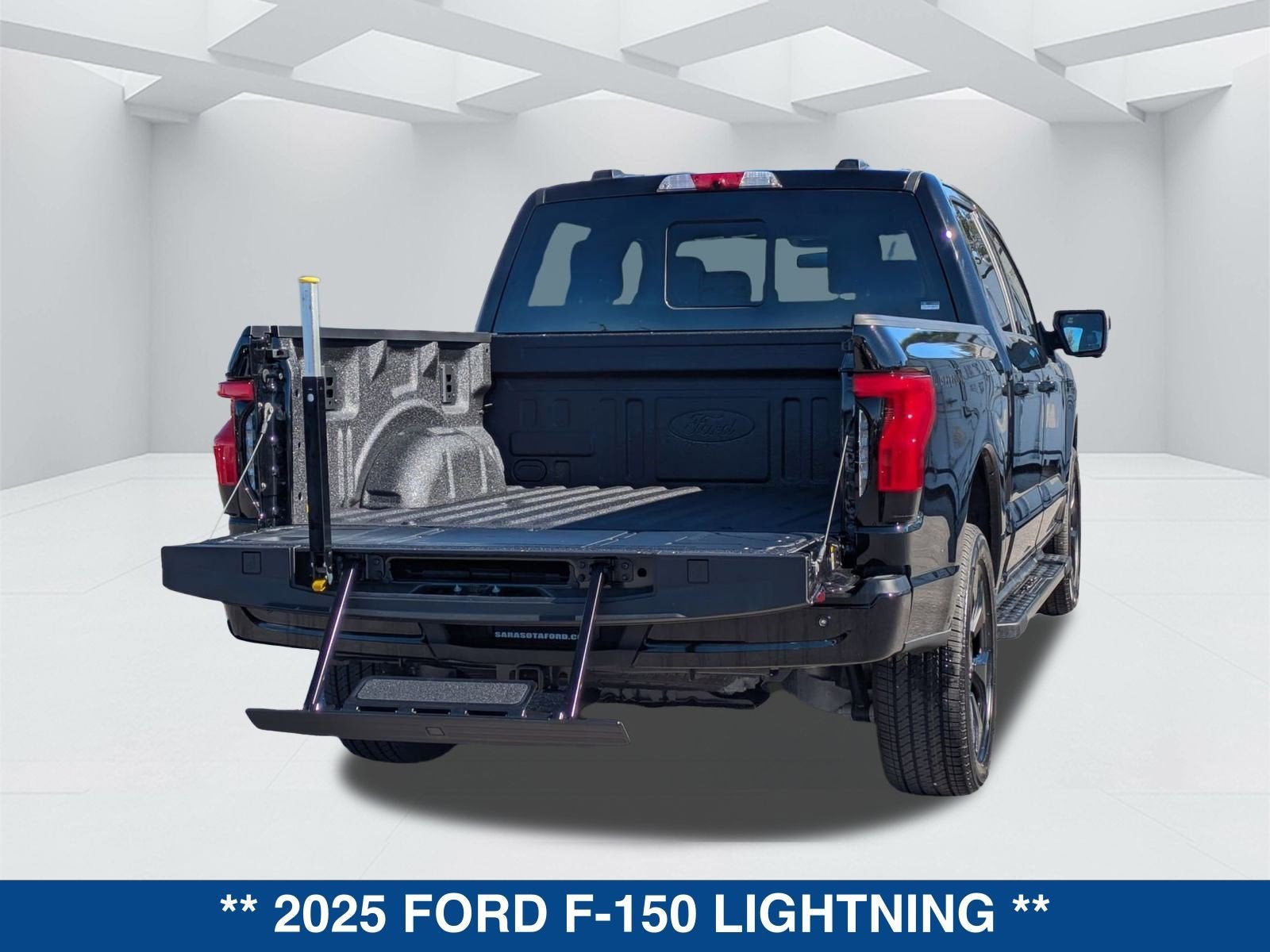 2025 Ford F-150 Lightning Platinum