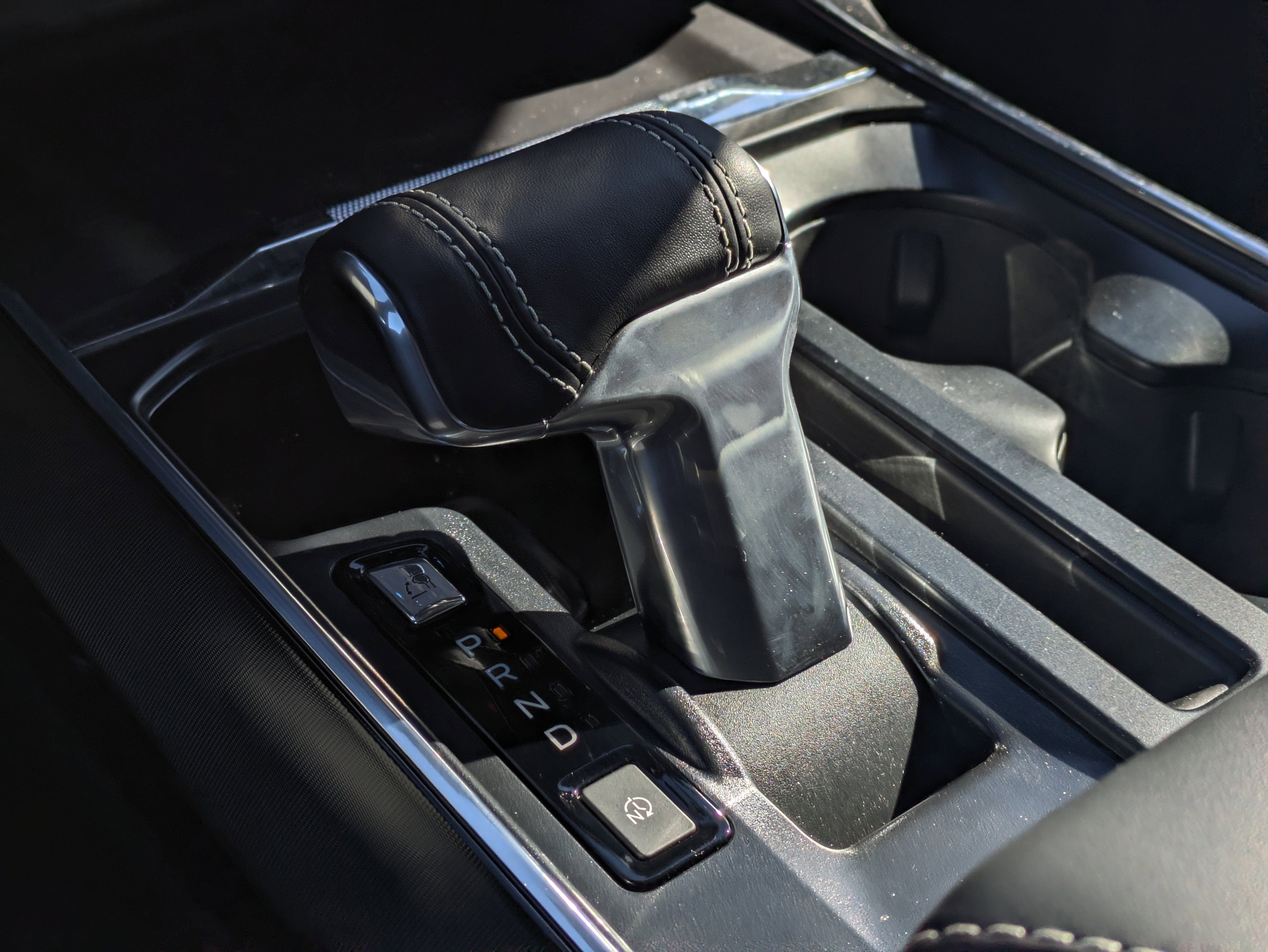 2025 Ford F-150 Lightning Platinum