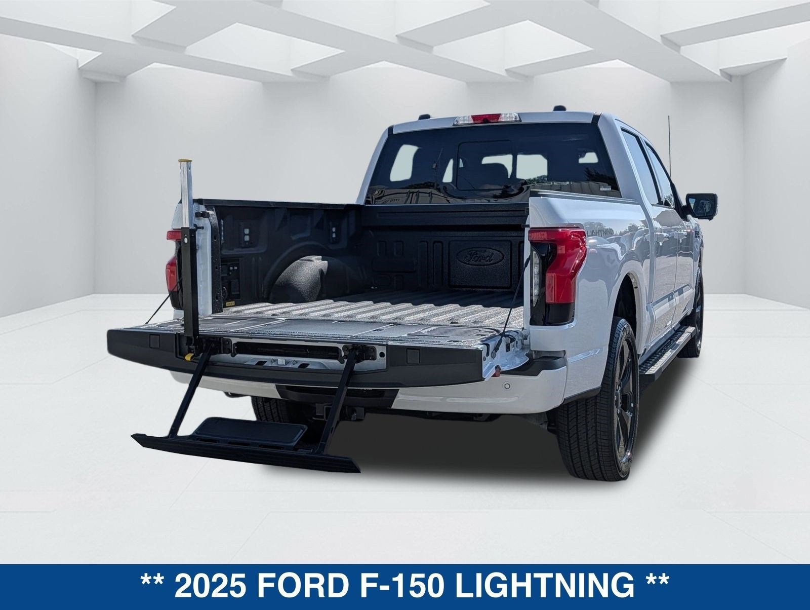 2025 Ford F-150 Lightning Platinum