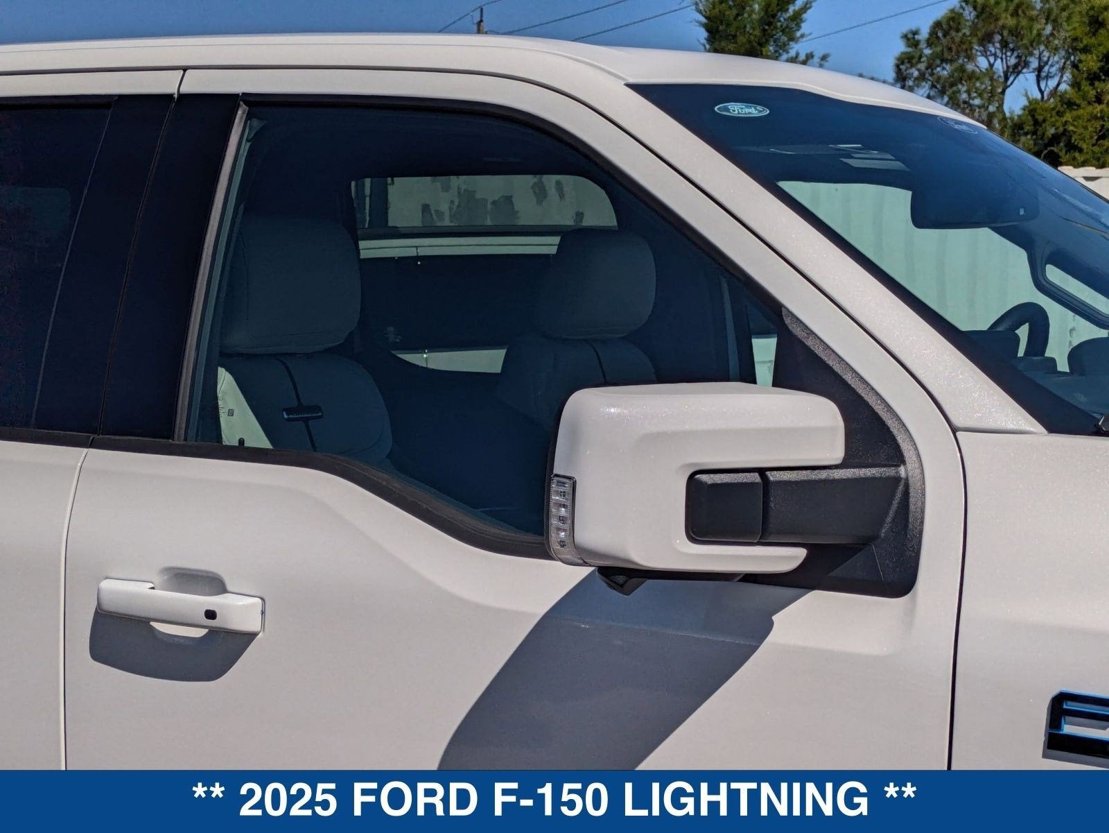 2025 Ford F-150 Lightning Platinum