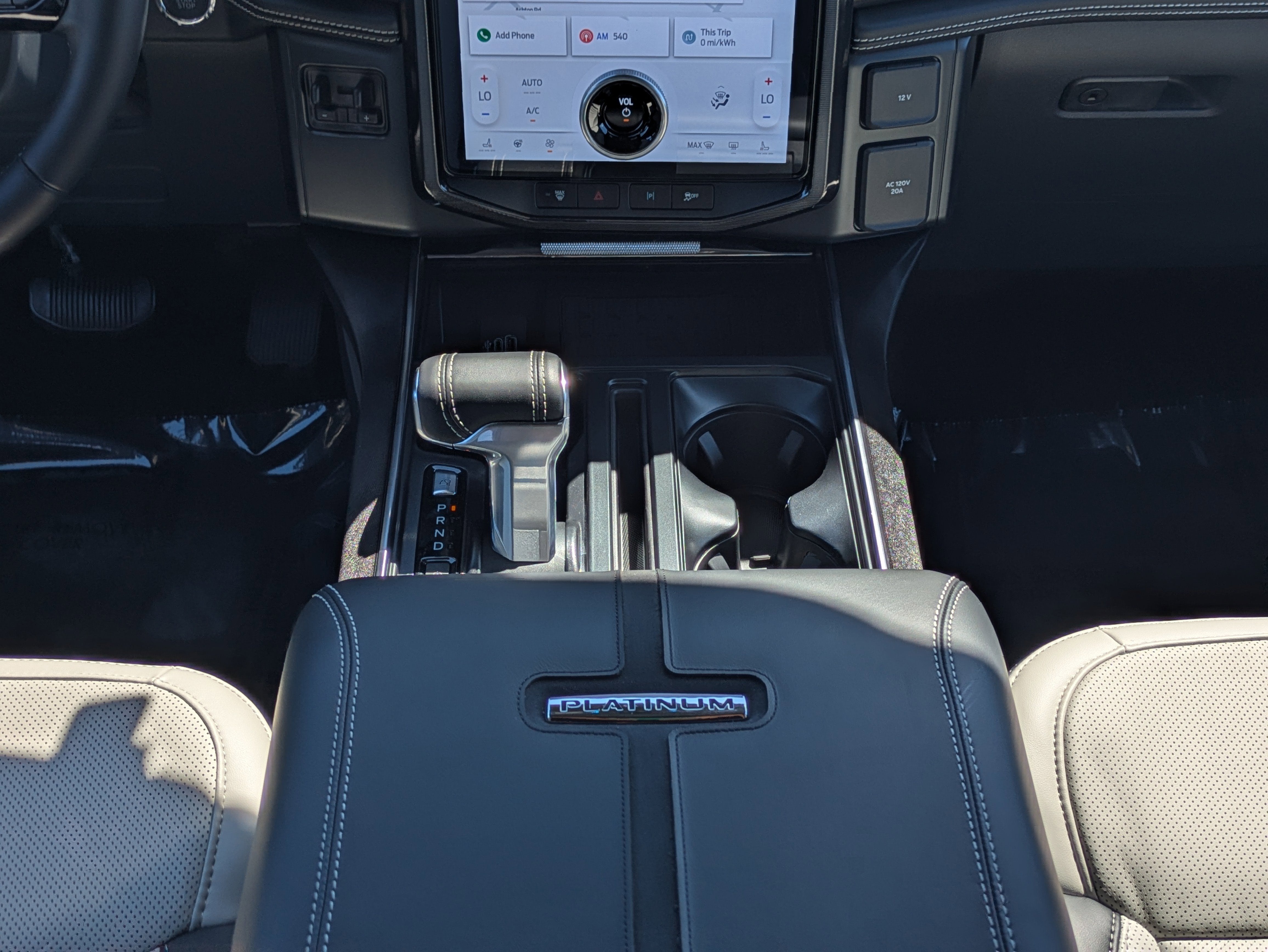 2025 Ford F-150 Lightning Platinum