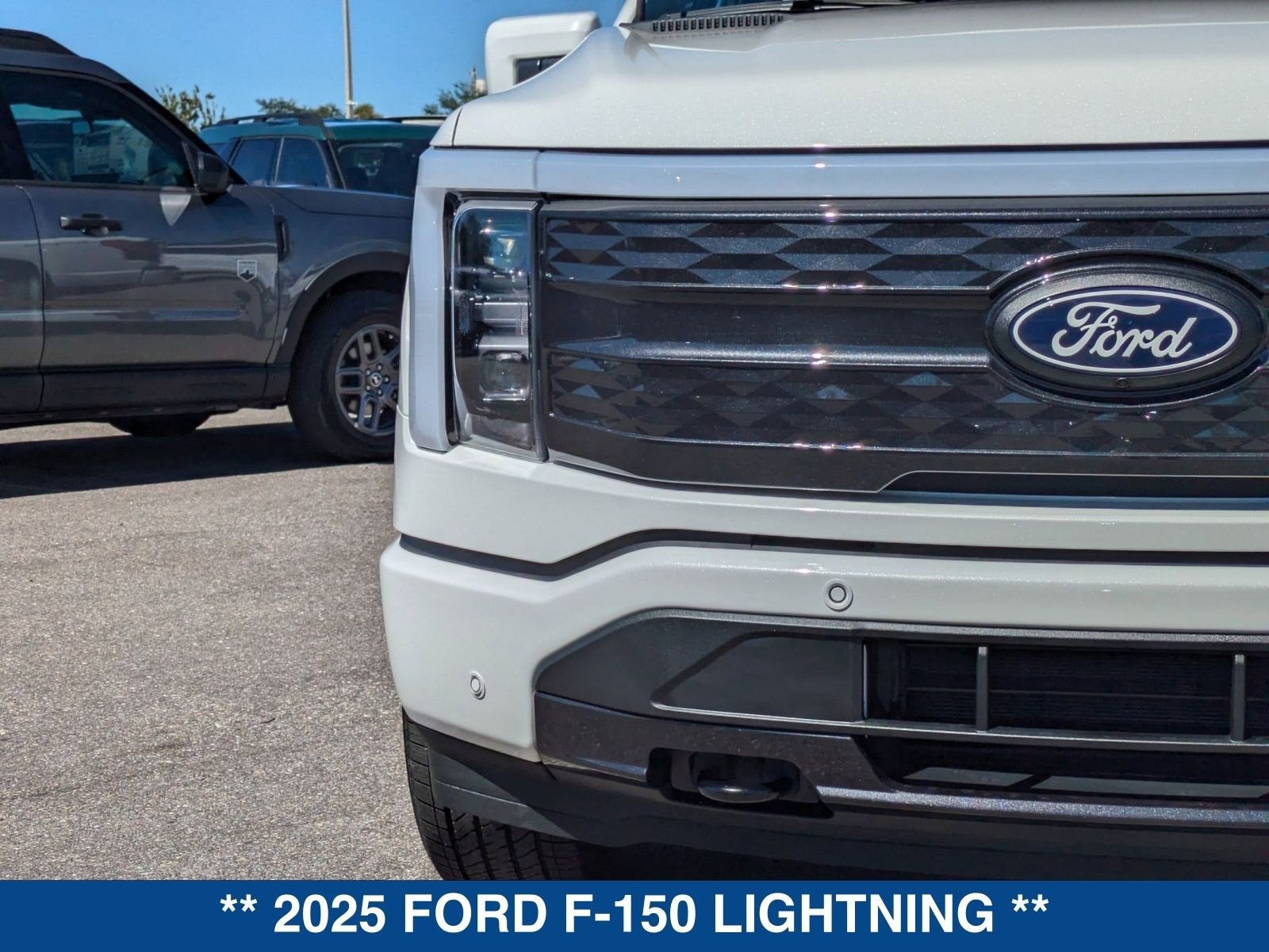 2025 Ford F-150 Lightning Platinum