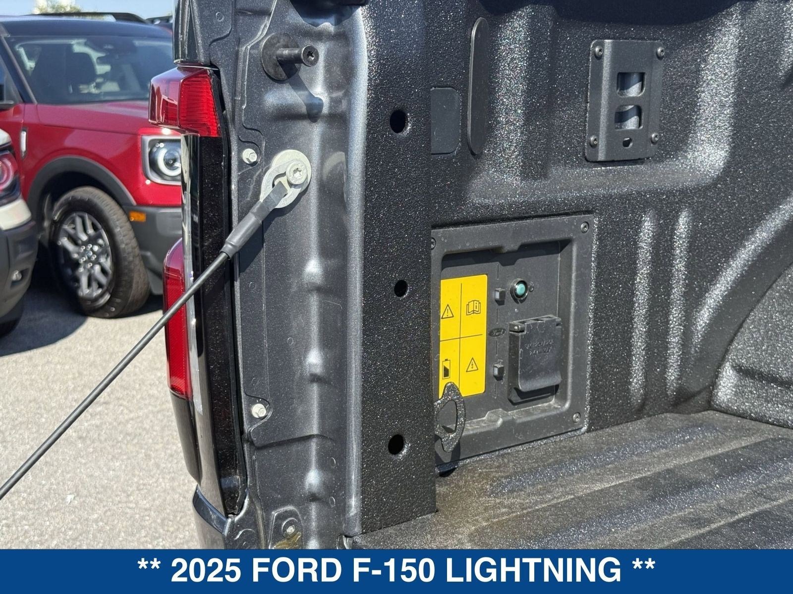 2025 Ford F-150 Lightning XLT