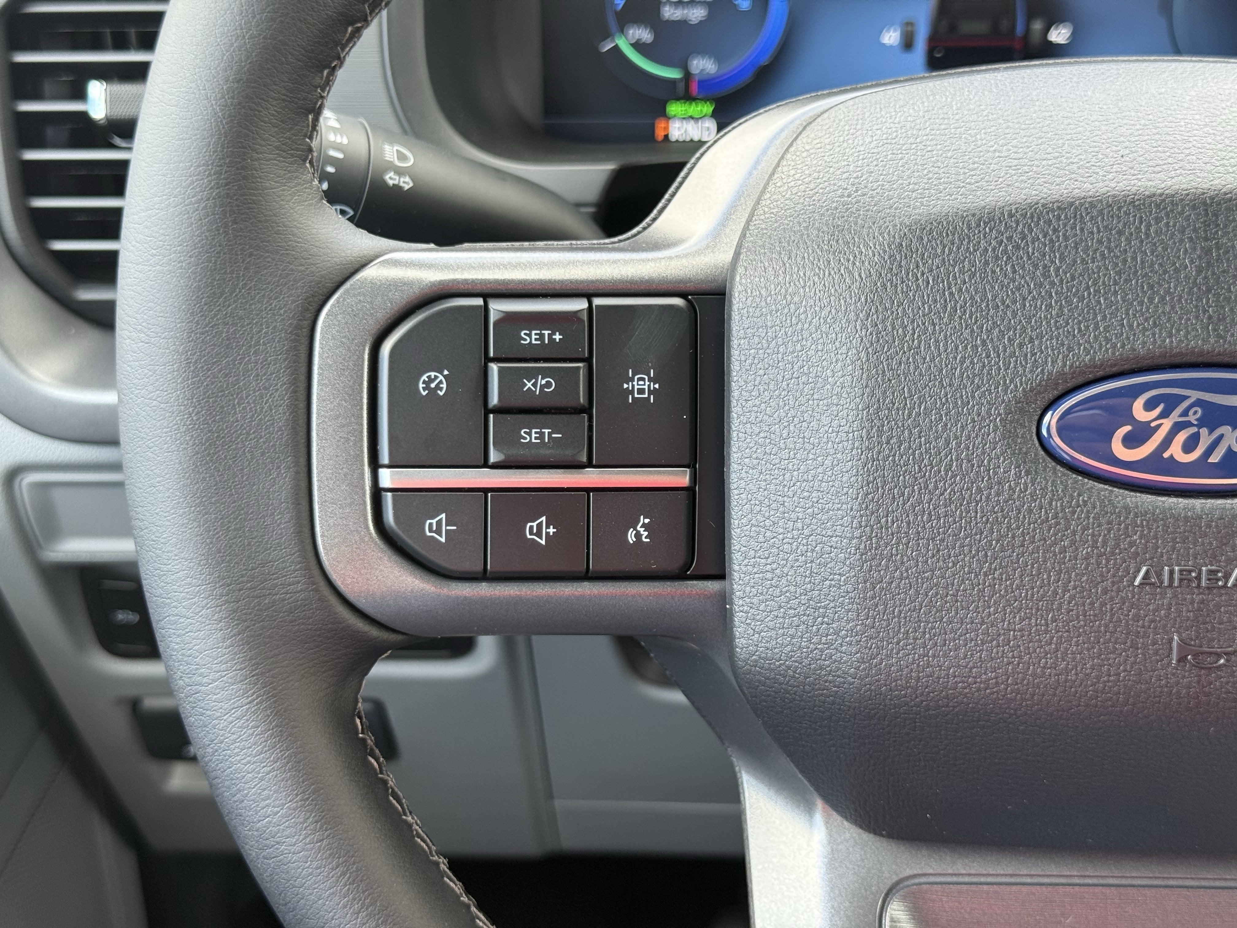 2025 Ford F-150 Lightning XLT