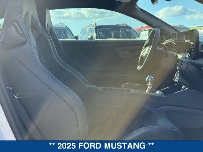 2025 Ford Mustang Dark Horse