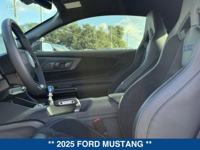 2025 Ford Mustang Dark Horse